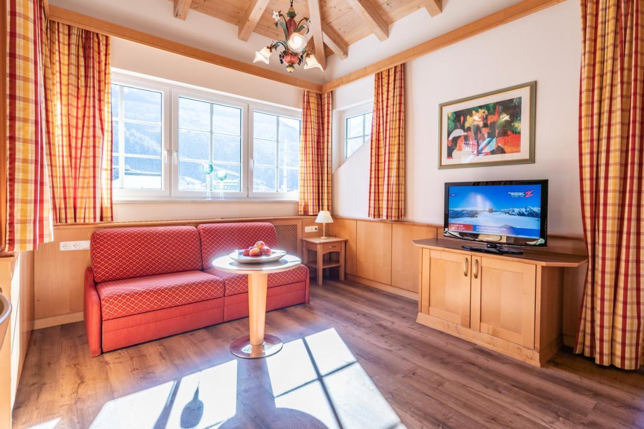 Apparthotel Sonnenhof Mayrhofen Exterior foto