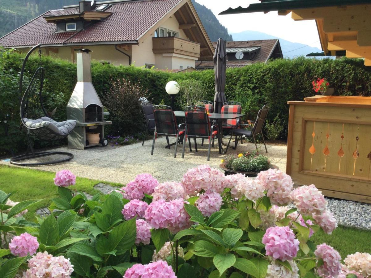 Apparthotel Sonnenhof Mayrhofen Exterior foto