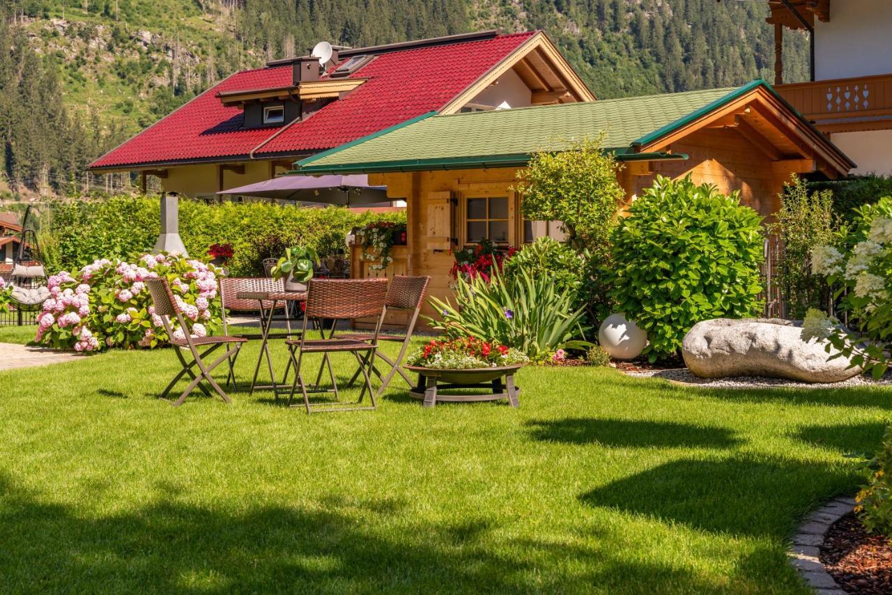 Apparthotel Sonnenhof Mayrhofen Exterior foto