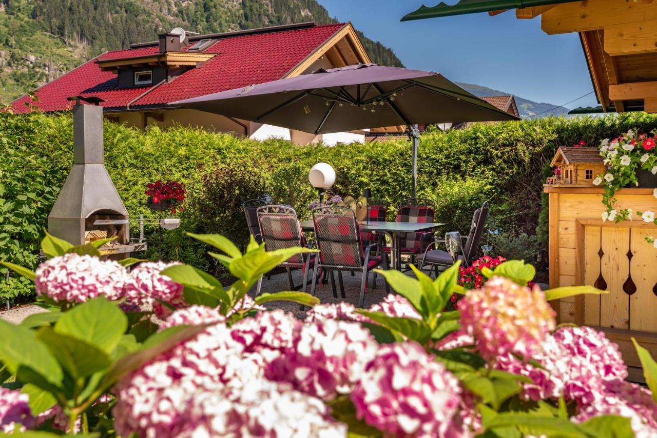 Apparthotel Sonnenhof Mayrhofen Exterior foto